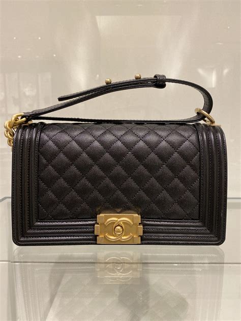 cartera chanel boy bag negra|Chanel bags for boys.